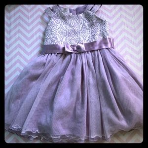 2T girls dress.